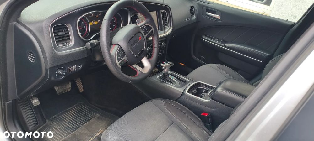Dodge Charger - 4