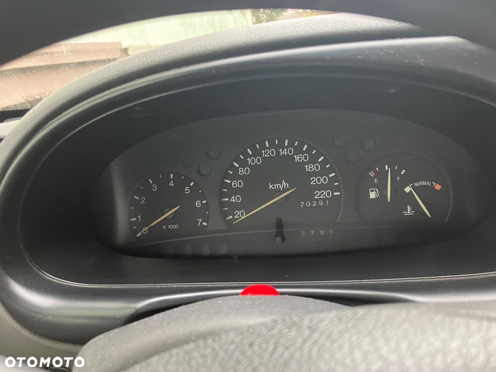 Ford Fiesta - 12