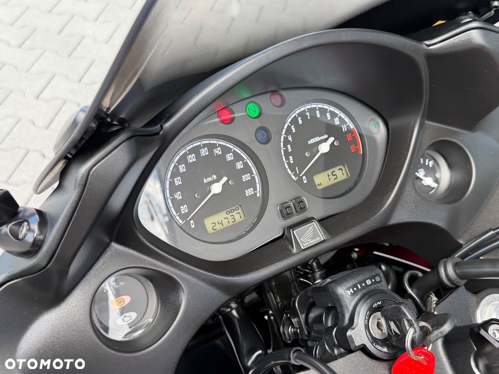 Honda CBF - 22