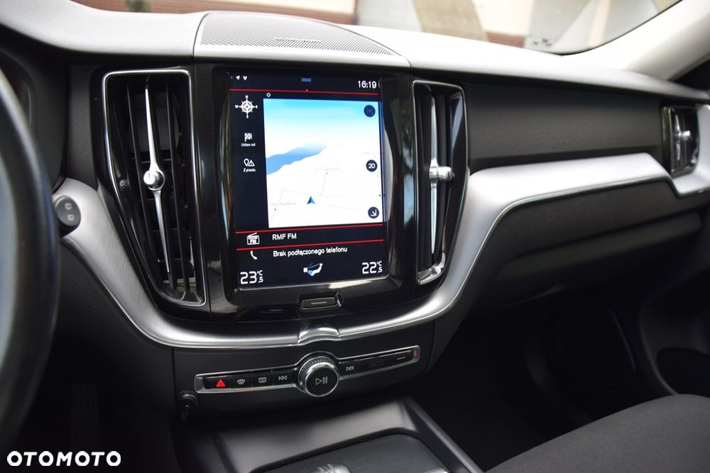 Volvo XC 60 B4 D AWD Geartronic RDesign - 19