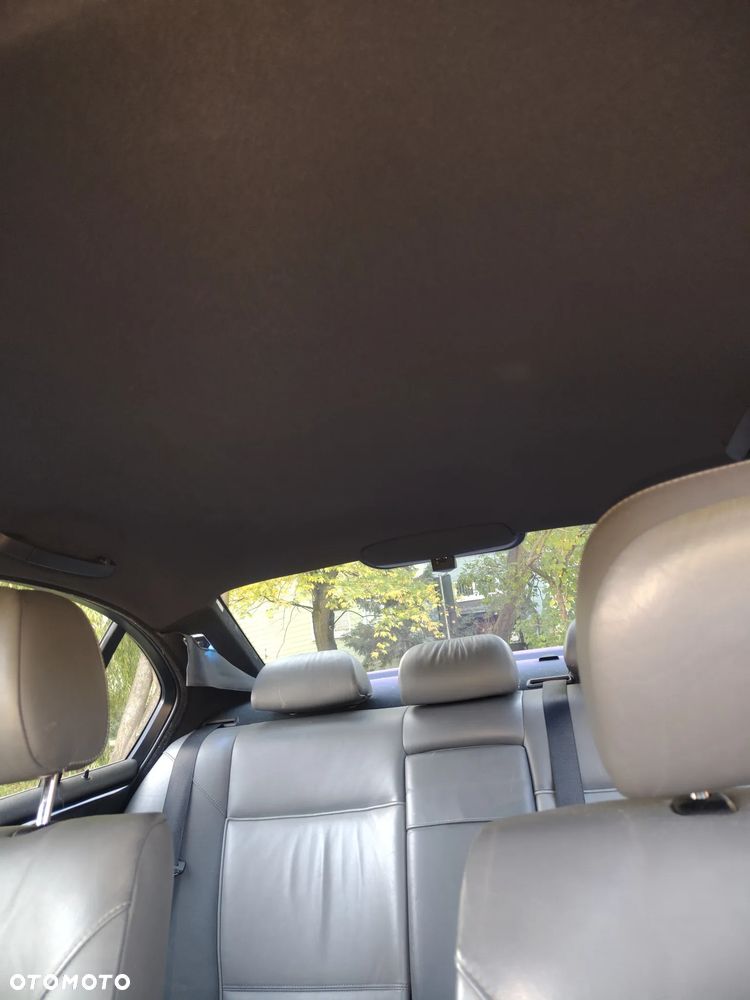 BMW Seria 3 318i - 10