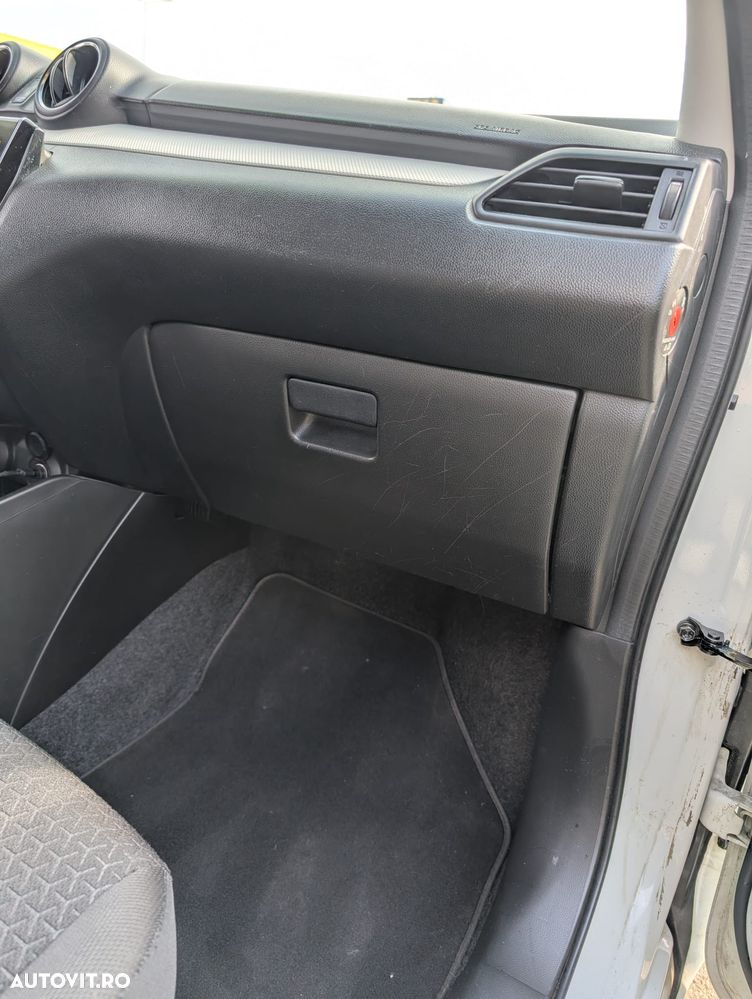 Suzuki Swift 1.0 BOOSTERJET Comfort - 10