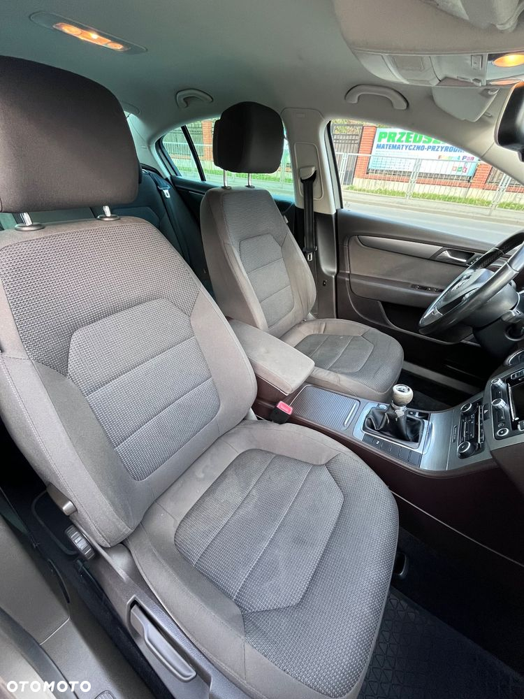 Volkswagen Passat 1.8 TSI Comfortline - 13