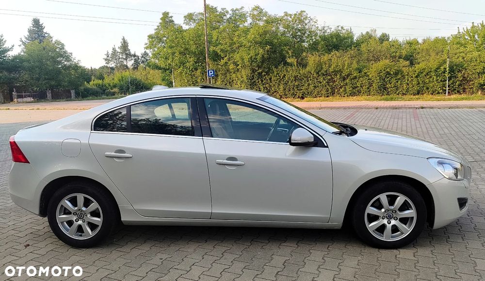 Volvo S60 D3 Geartronic Summum - 6