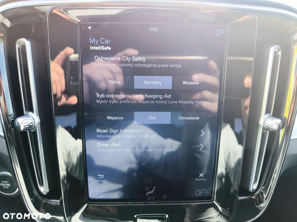 Volvo XC 40 - 22