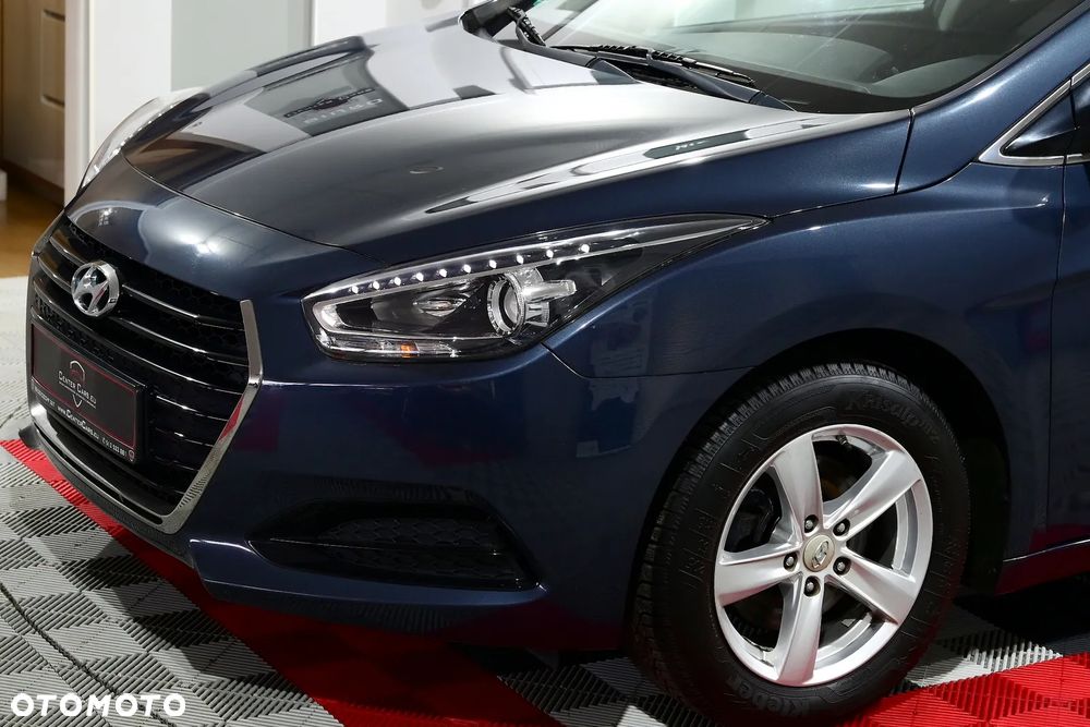 Hyundai i40 Kombi blue 1.6 Classic - 33