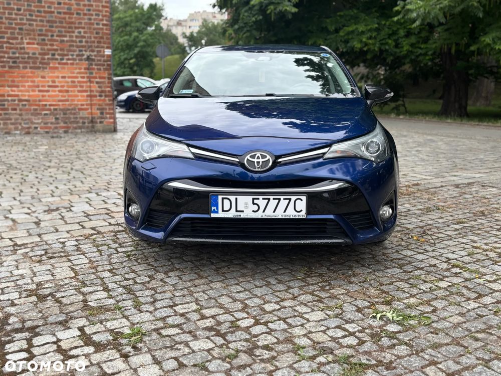 Toyota Avensis 1.8 Selection - 2