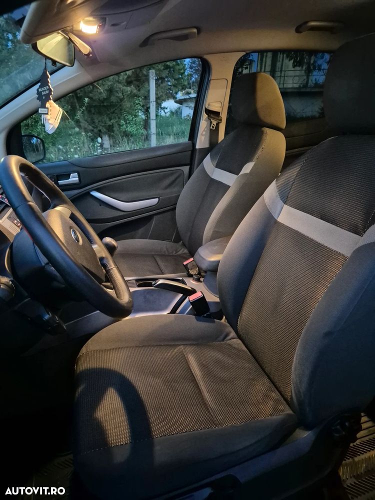 Ford Kuga 2.0L TDCi DPF Titanium - 13