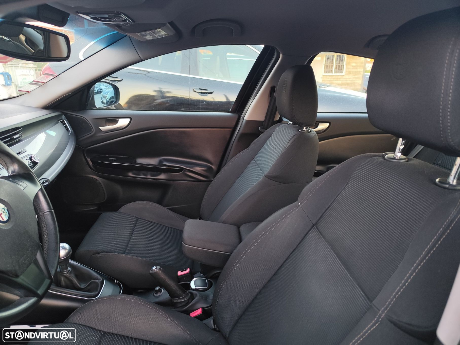 Alfa Romeo Giulietta 1.6 JTDm Corporate - 24