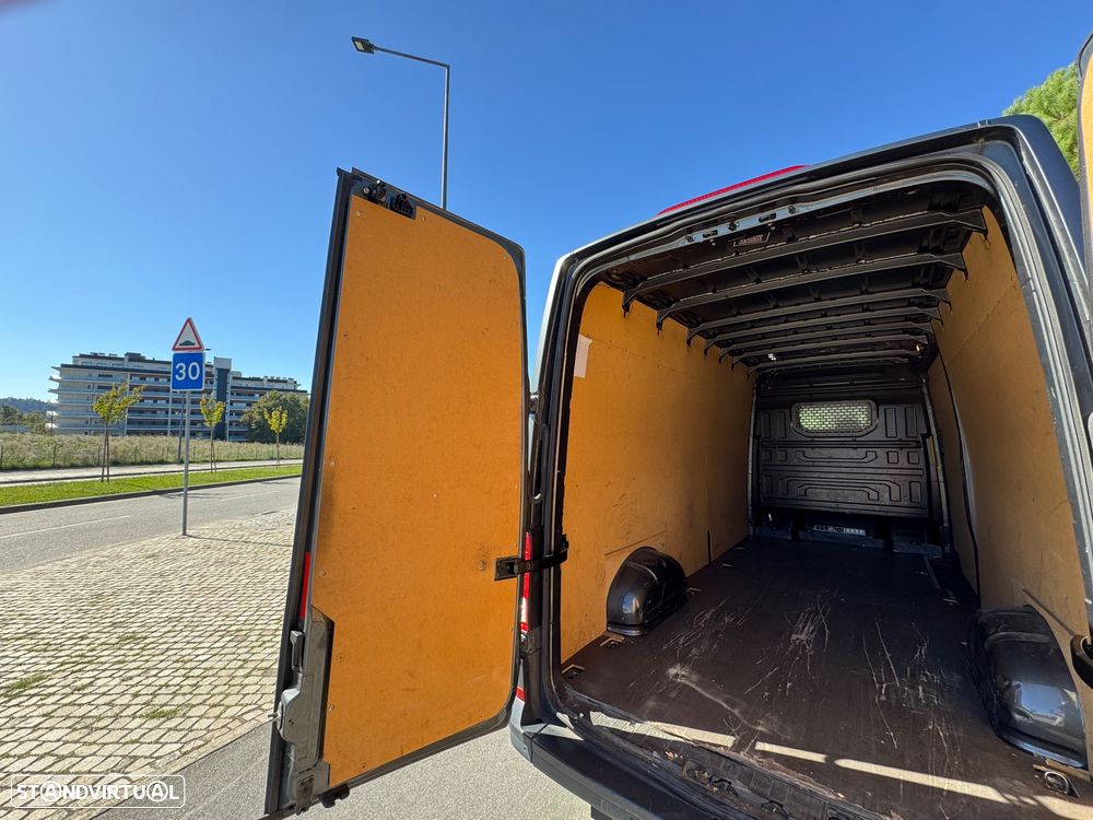 VW Crafter - 13