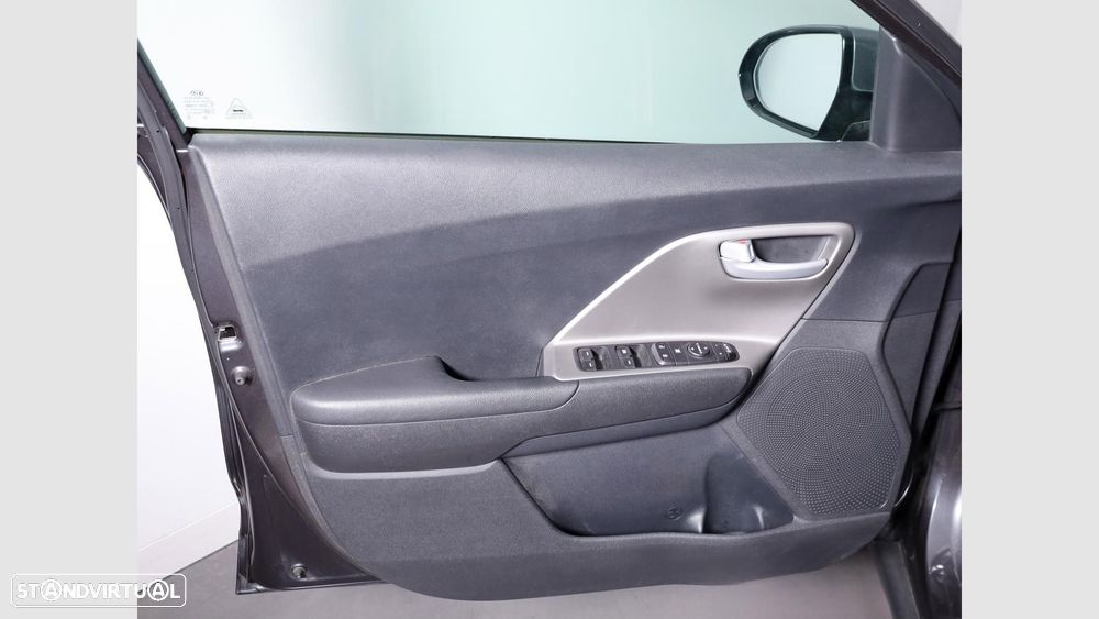 Kia Niro 1.6 GDi PHEV Urban - 7