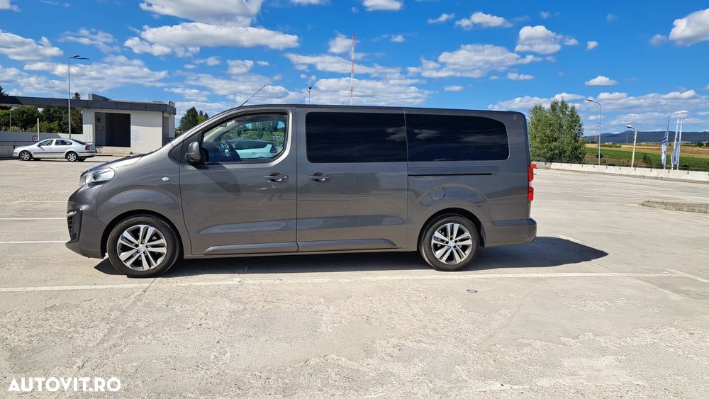 Peugeot Traveller - 13