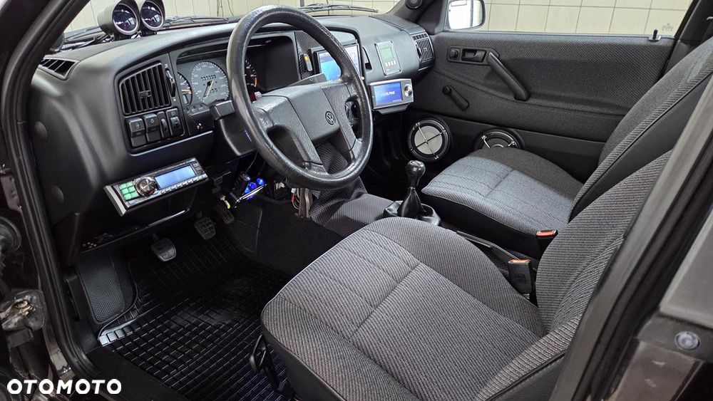 Volkswagen Passat 1.8 / 1.8 C - 12