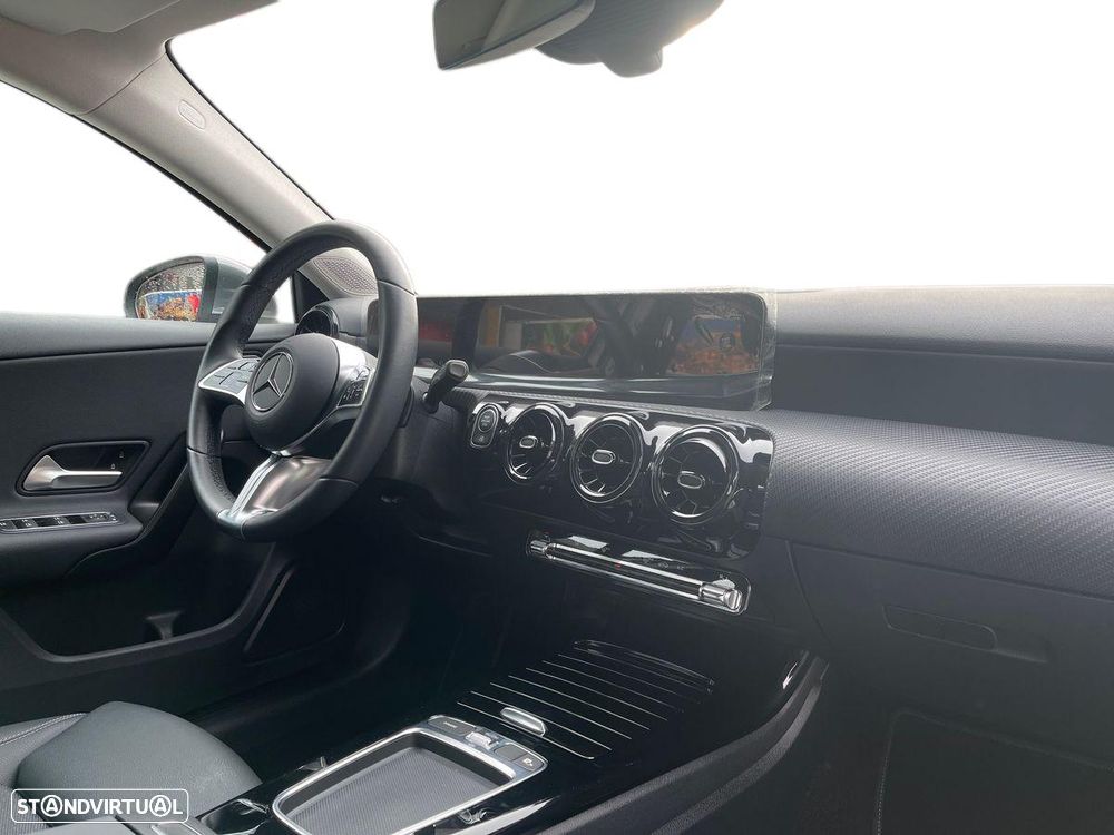 Mercedes-Benz A 200 Standard - 14