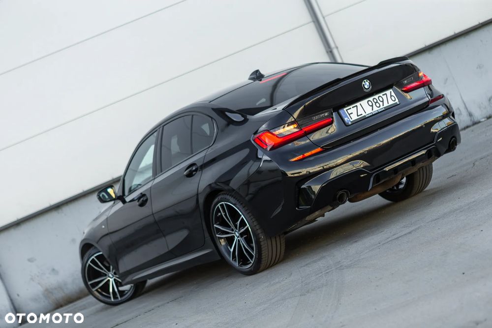 BMW Seria 3 320d xDrive M Sport Shadow - 20