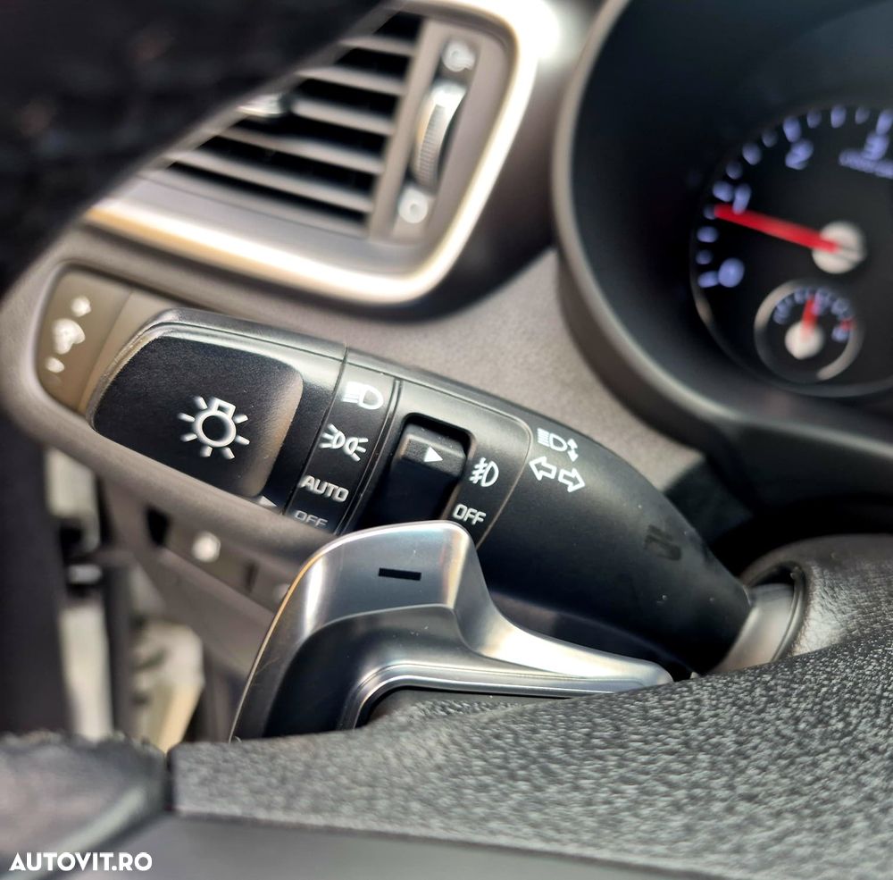 Kia Sorento 2.0 DSL 6AT 4x4 Cosmo - 20