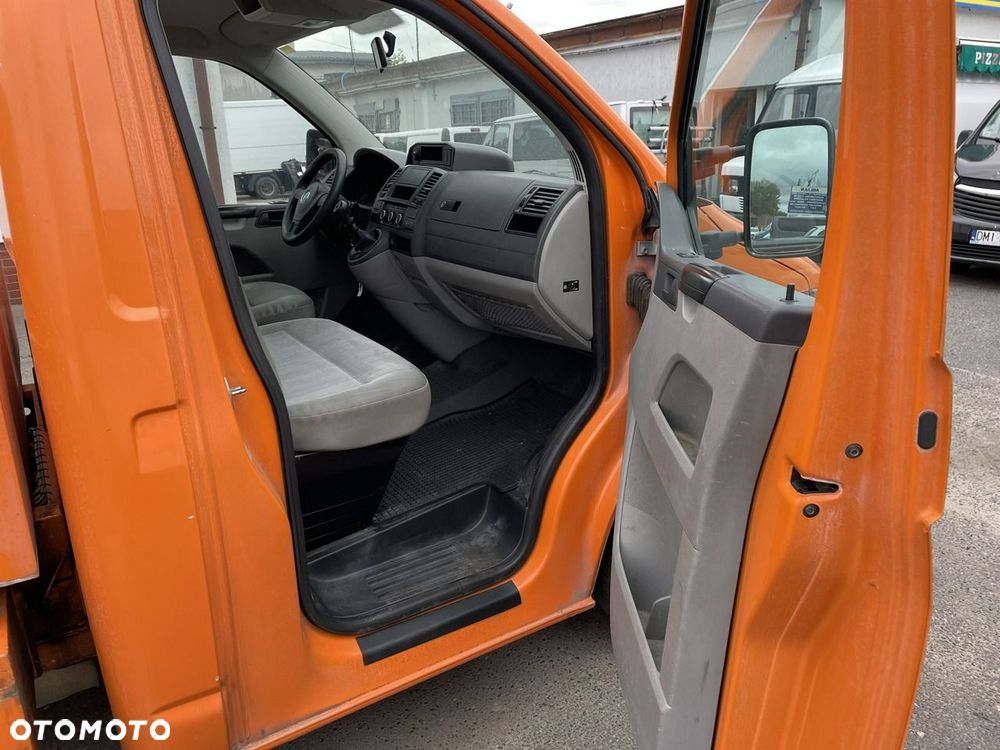 Volkswagen Transporter - 14