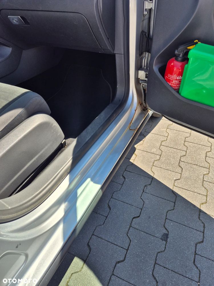 Volkswagen Golf 1.6 Trendline - 6