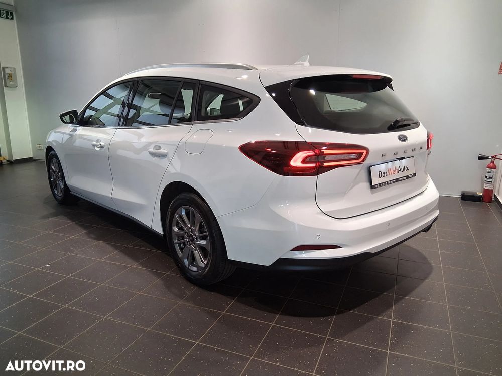 Ford Focus 1.0 EcoBoost Titanium - 3