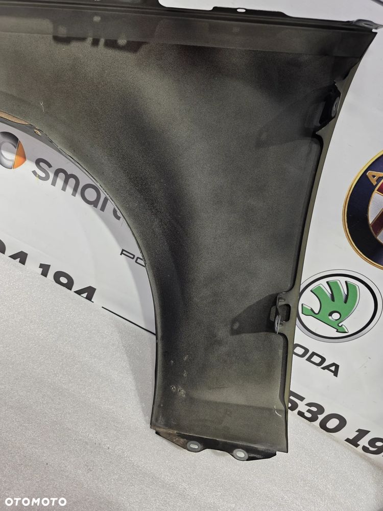 AUDI A4 B9 8W0 LIFT 18- PRAWY BŁOTNIK PRZEDNI PRZÓD NR 8W0821092 NR AUKCJI BŁ317 - 23
