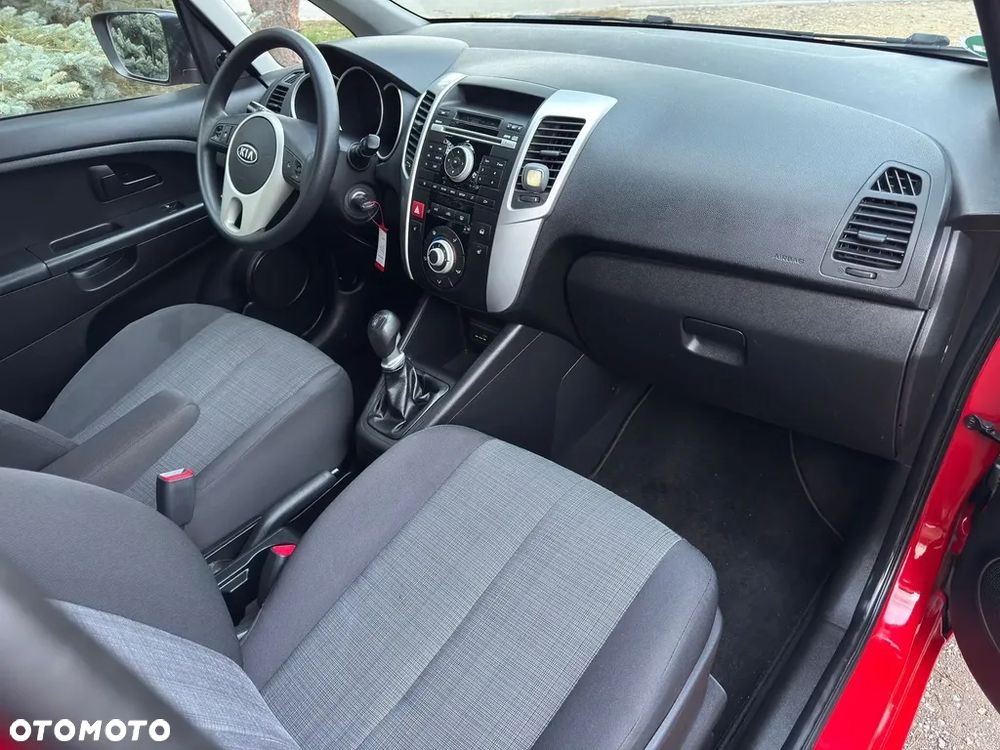 Kia Venga 1.4 CVVT Vision - 14