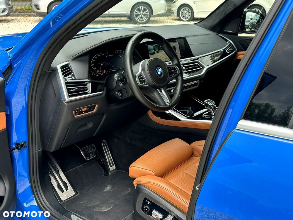BMW X7 M50i sport - 13