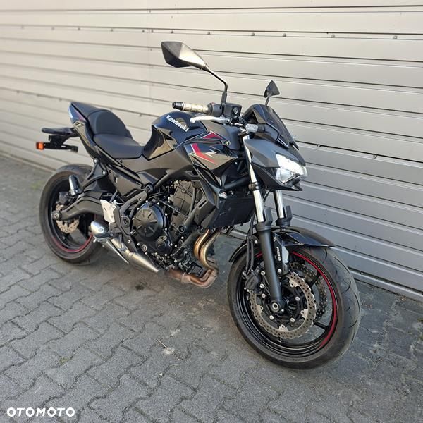 Kawasaki Z 650 - 15