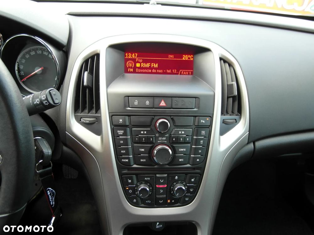 Opel Astra 1.4 Turbo 150 Jahre - 20