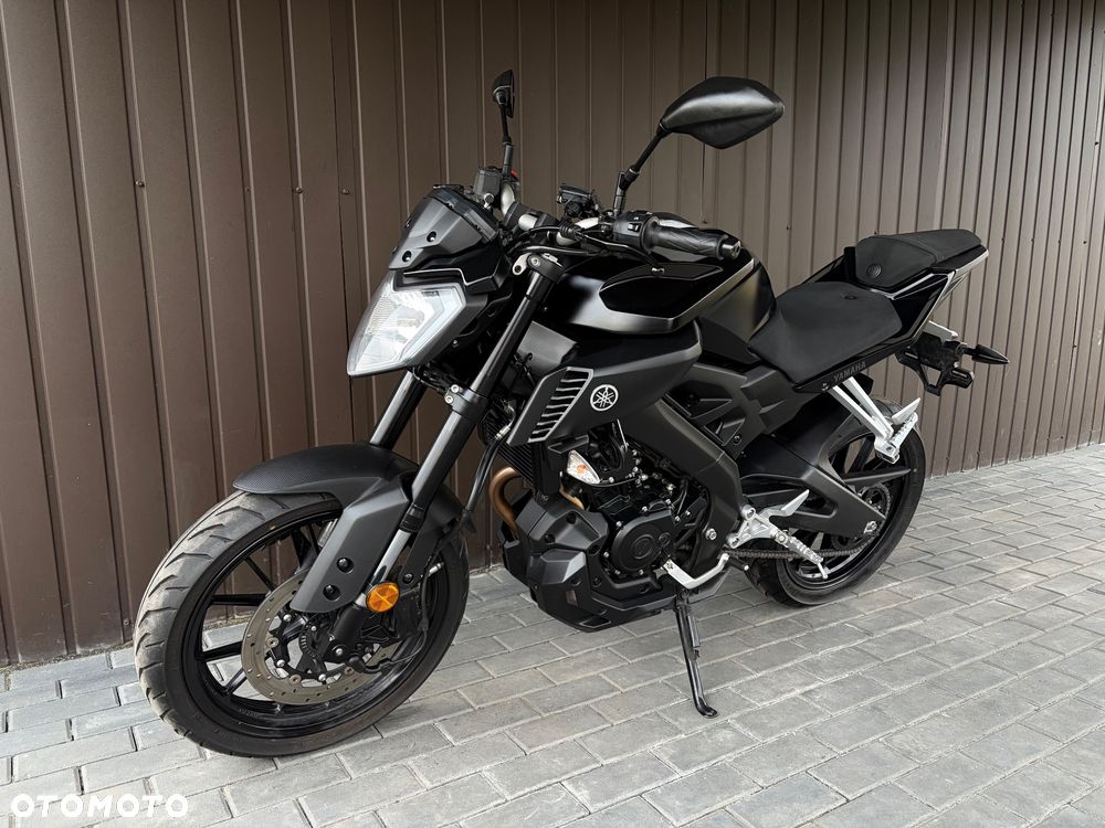 Yamaha MT - 32