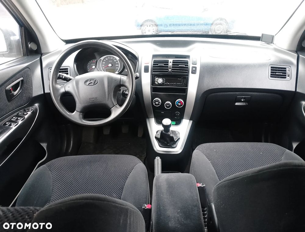 Hyundai Tucson 2.0 Comfort 2WD - 16