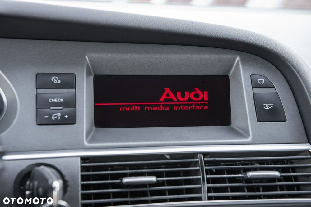 Audi A6 Avant - 23