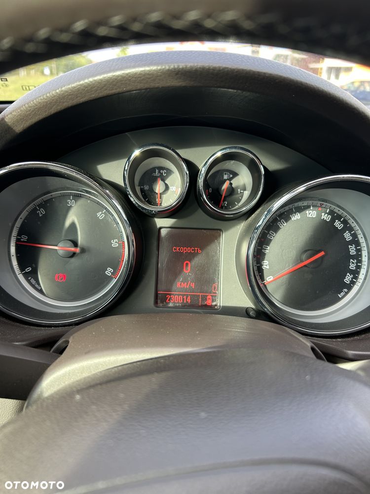Opel Insignia 2.0 CDTI Cosmo - 11