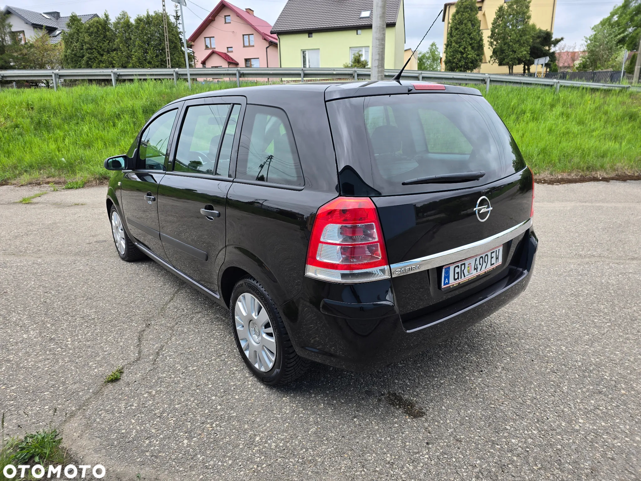 Opel Zafira 1.8 Family - 2