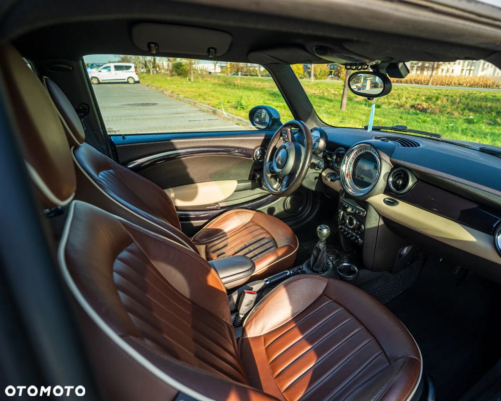 MINI Clubman Cooper D - 17