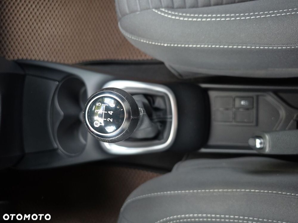 Toyota Yaris - 23
