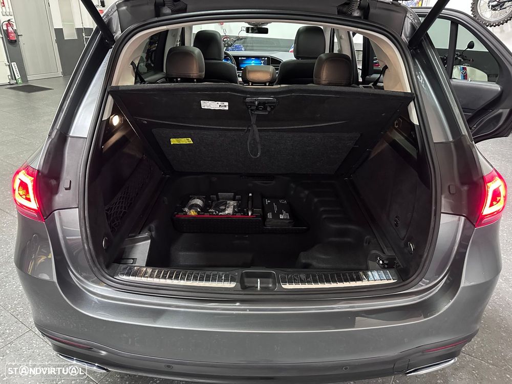 Mercedes-Benz GLE 300 d 4Matic - 42