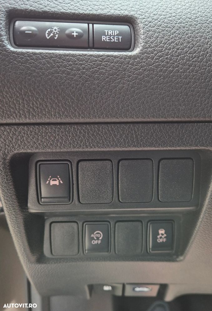 Nissan Qashqai 1.5 DCI Start/Stop Tekna - 22