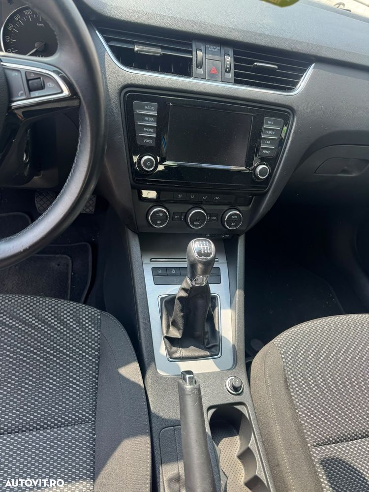 Skoda Octavia 1.6 TDI (Green tec) Ambition - 7