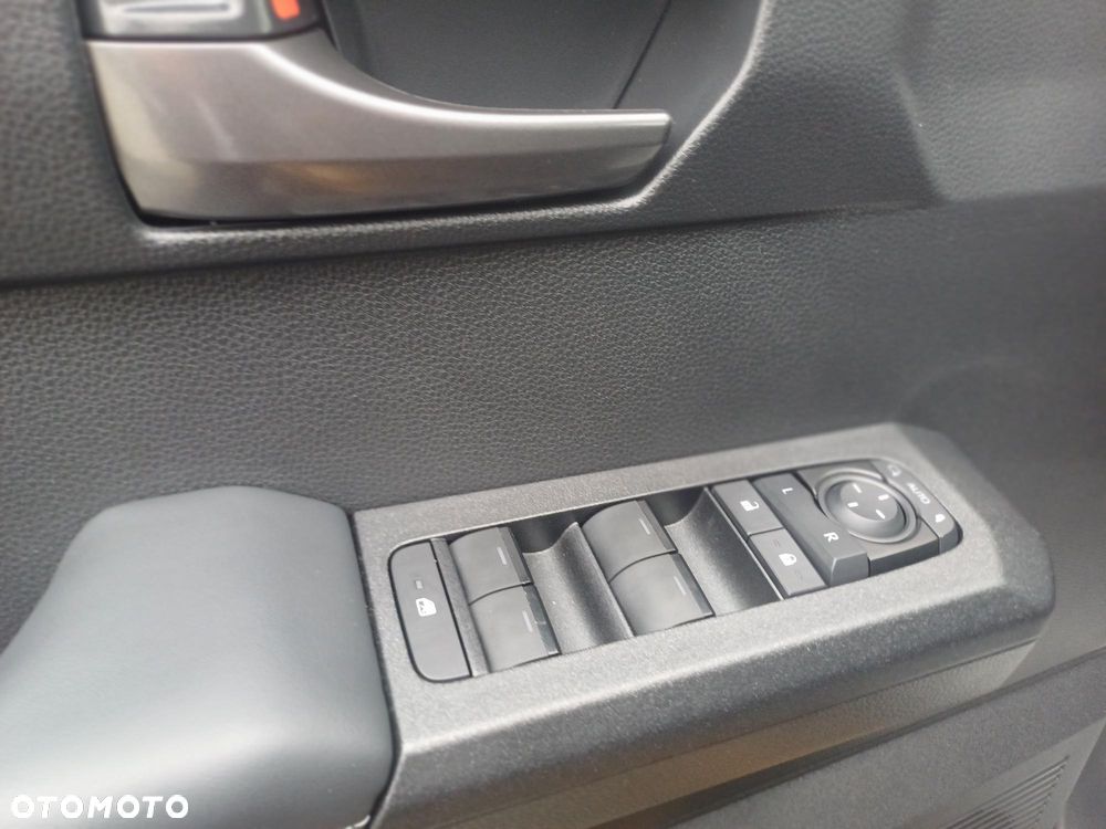 Toyota Hilux - 21