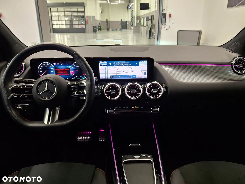 Mercedes-Benz GLA 200 mHEV AMG Line 7G-DCT - 14