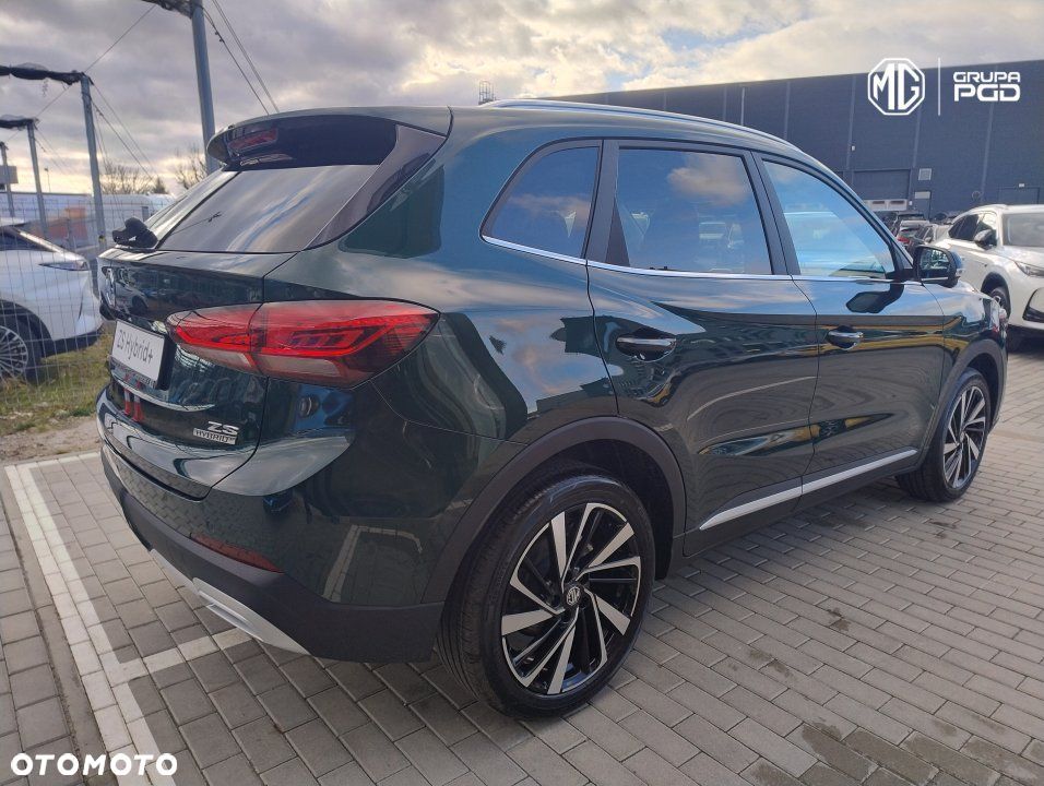 MG ZS Hybrid+ - 13