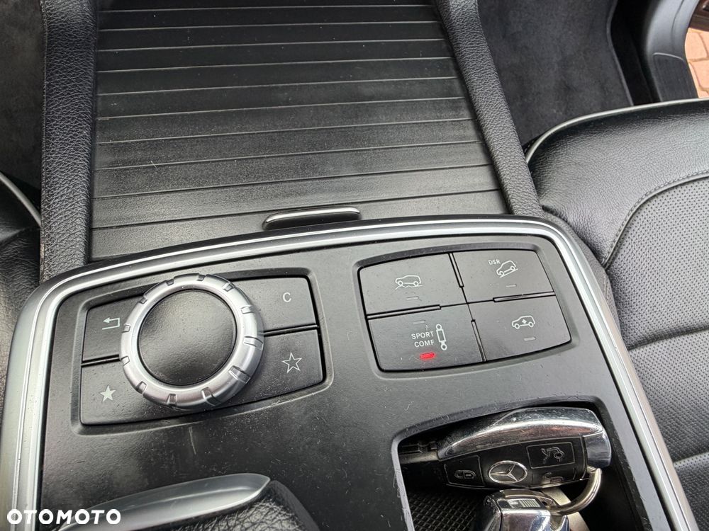 Mercedes-Benz ML 350 BlueTEC 4MATIC 7G-TRONIC Edition 1 - 28