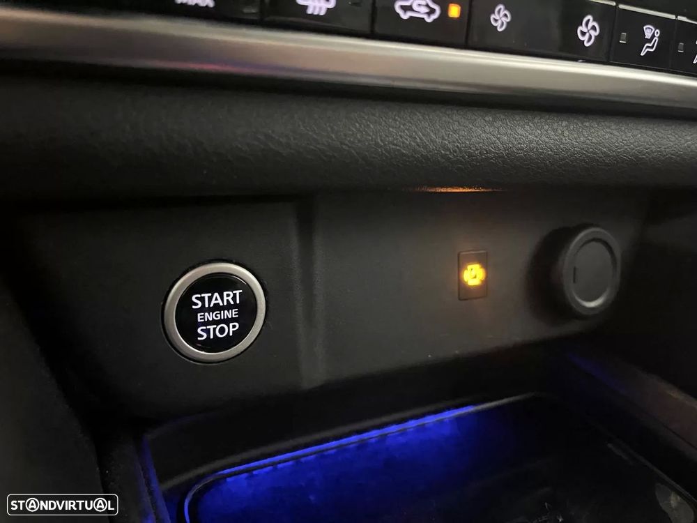 Nissan Qashqai 1.3 DIG-T N-Connecta LED Xtronic - 38