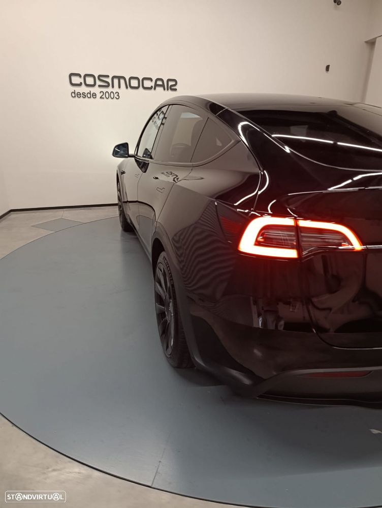 Tesla Model Y RWD - 24