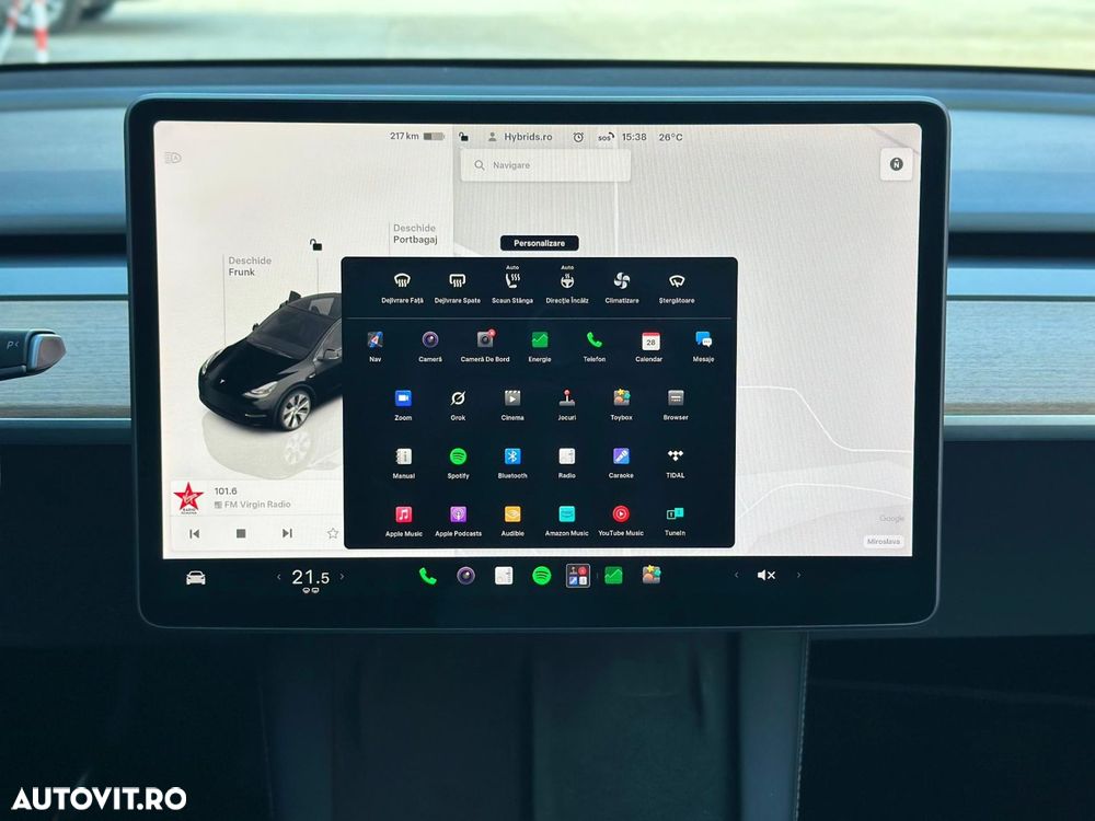 Tesla Model Y - 34