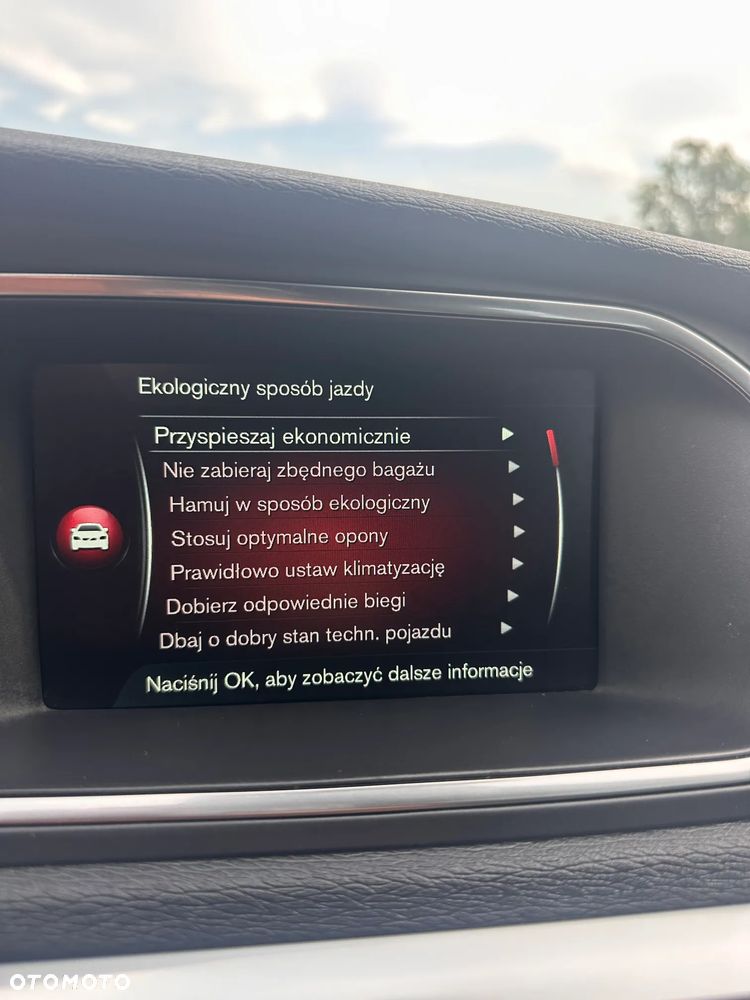 Volvo V40 T2 Drive-E R-Design Momentum - 23