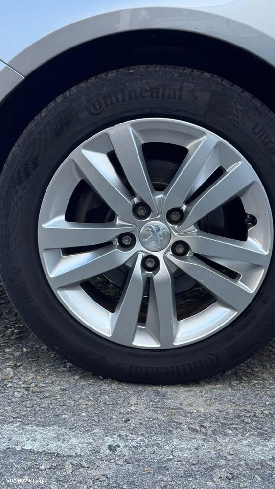 Peugeot 308 SW - 8