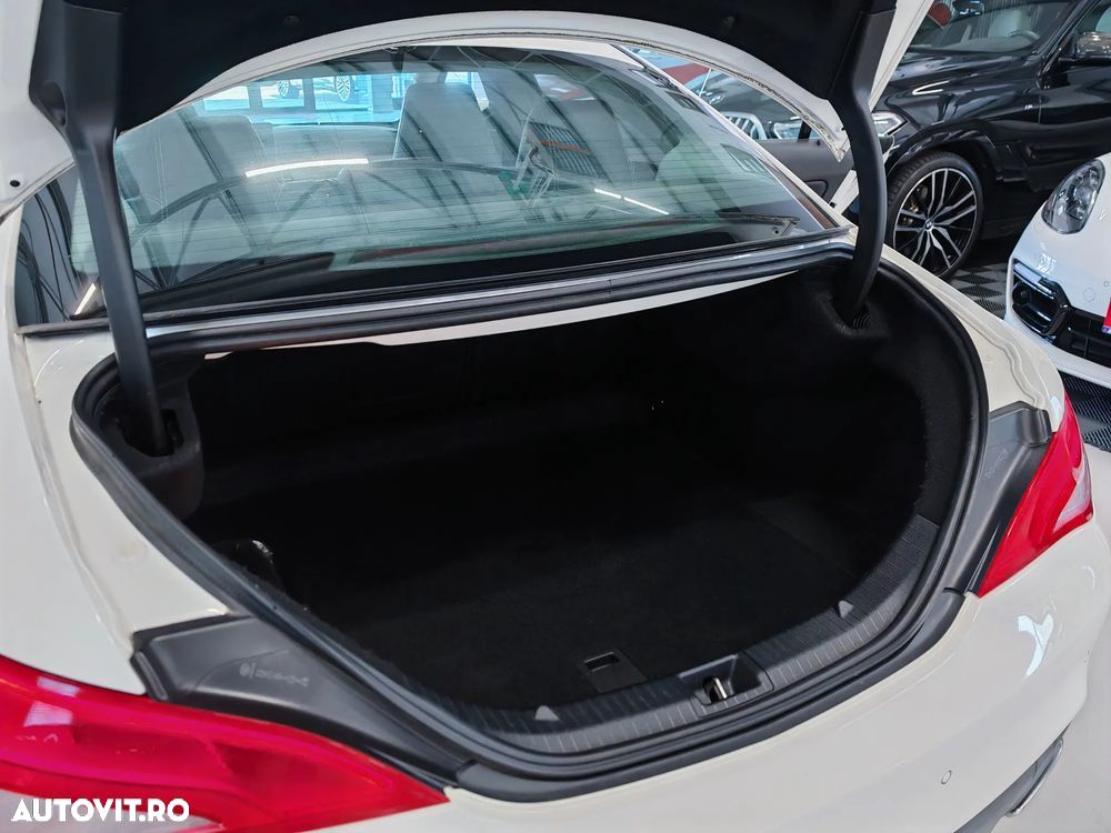 Mercedes-Benz CLA 180 d 7G-DCT - 30