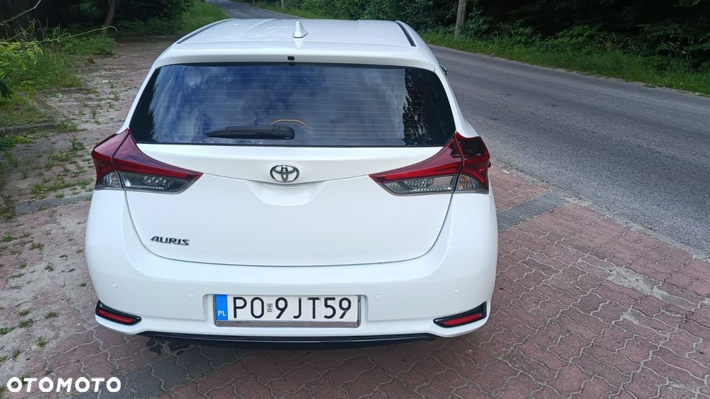 Toyota Auris 1.33 VVT-i Premium - 2