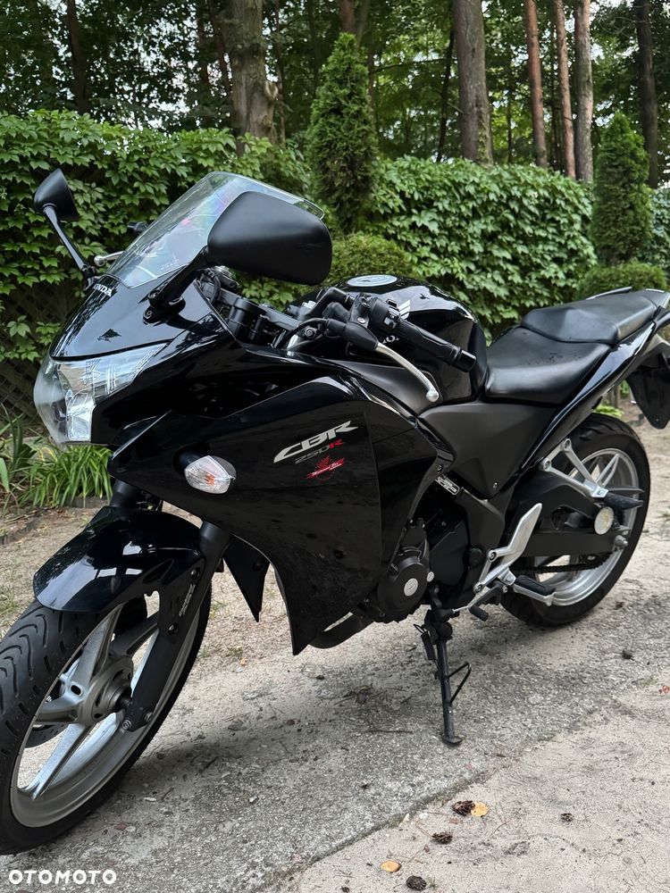Honda CBR - 1
